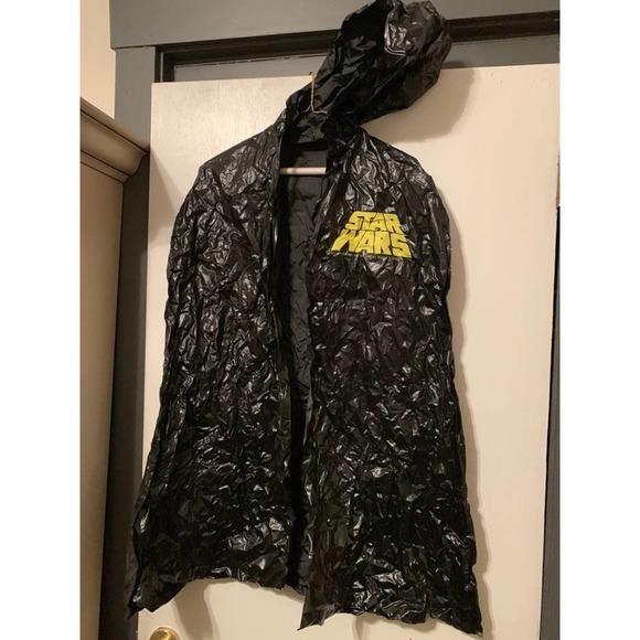 RARE! 1977 STAR WARS Black Plastic Rain Poncho / Cape with Hood - Picture 1 of 5
